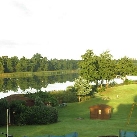 Annexe At Gosfield Lake Buitenkant foto