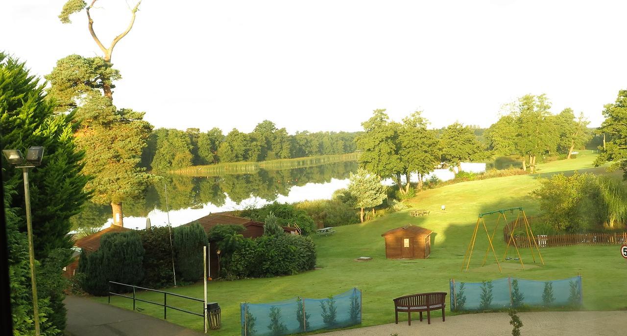 Annexe At Gosfield Lake Buitenkant foto